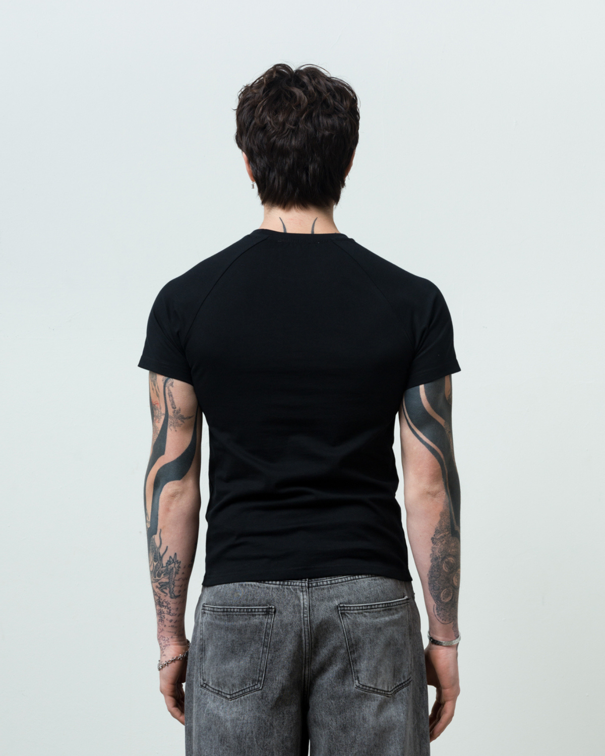 Fitted Raglan Tee (Black)