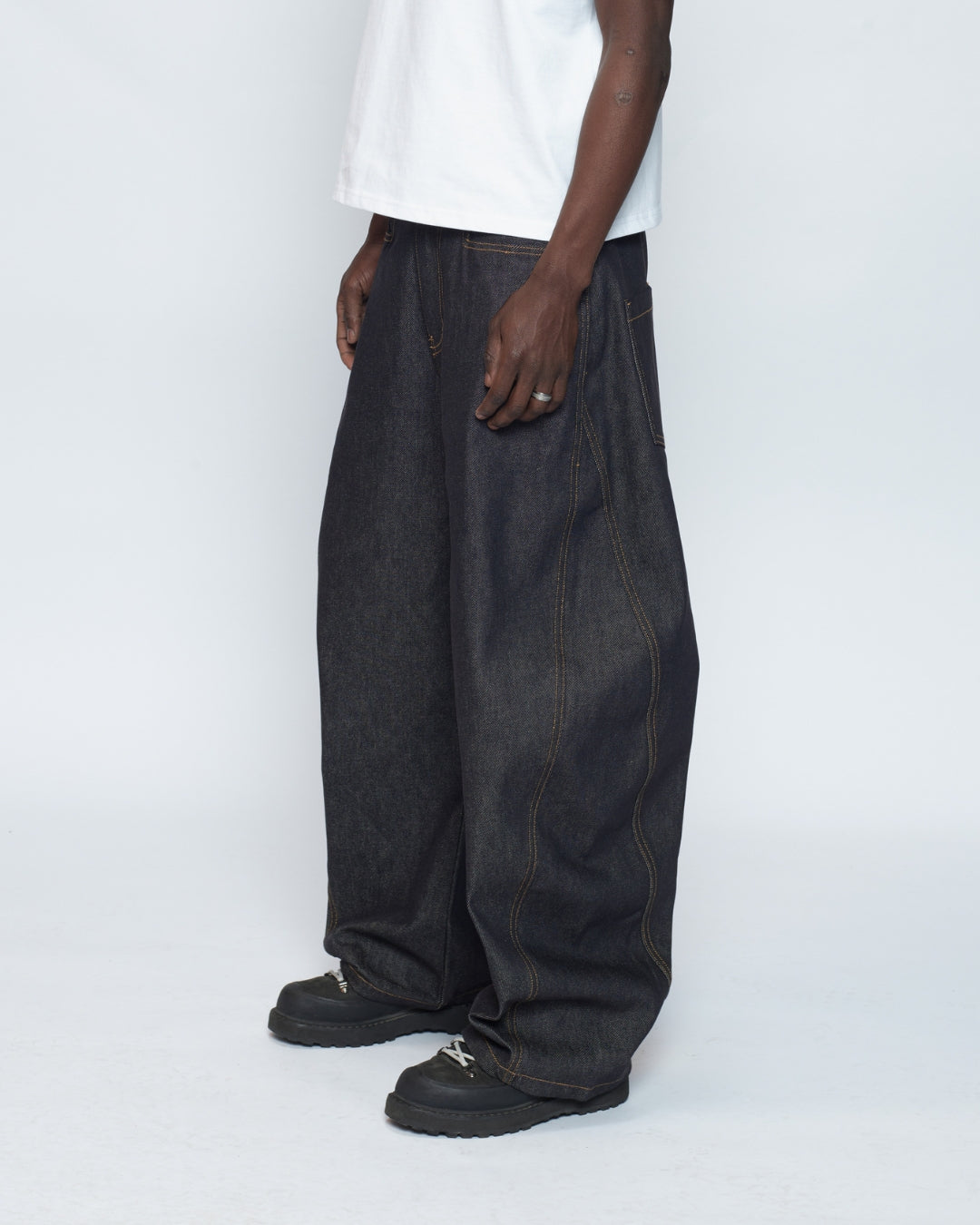Balloon Denim (Raw Indigo)
